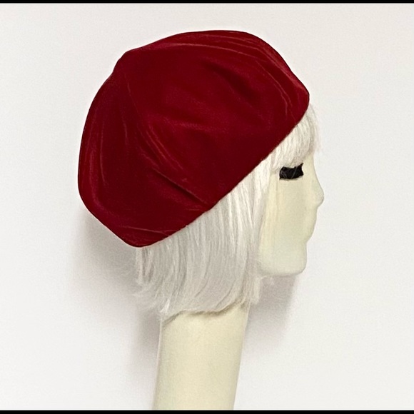 Women Red Velvet Beret Hat
